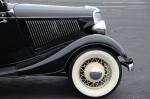 Ford V8 Deluxe Tudor Sedan 1937 года